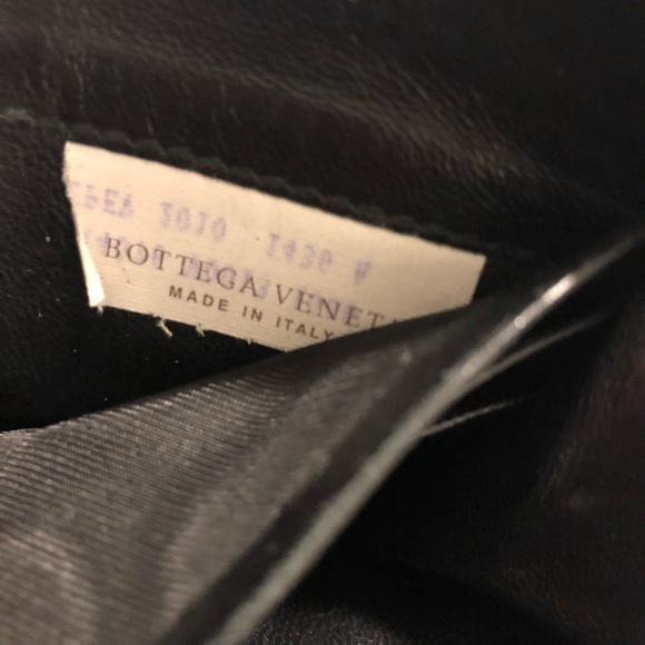 Bottega Veneta Leather Intrecciato Wallet - Picture 6 of 8